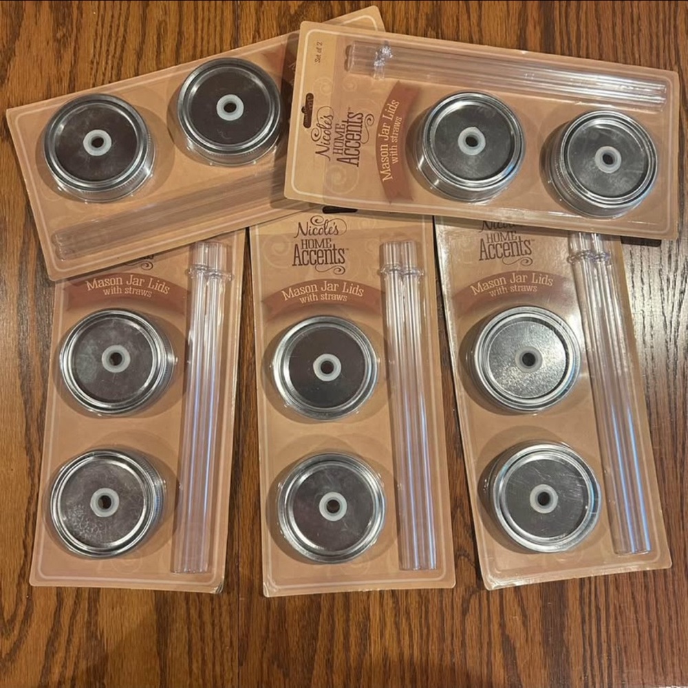 10 Mason Jar Lids with Straws
